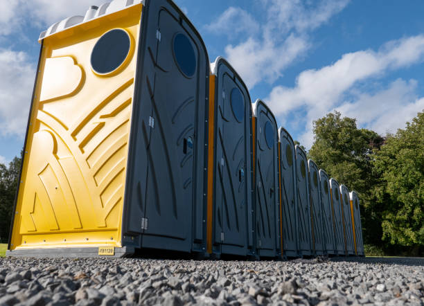 Best VIP or Luxury Restroom Trailers  in Kenbridge, VA